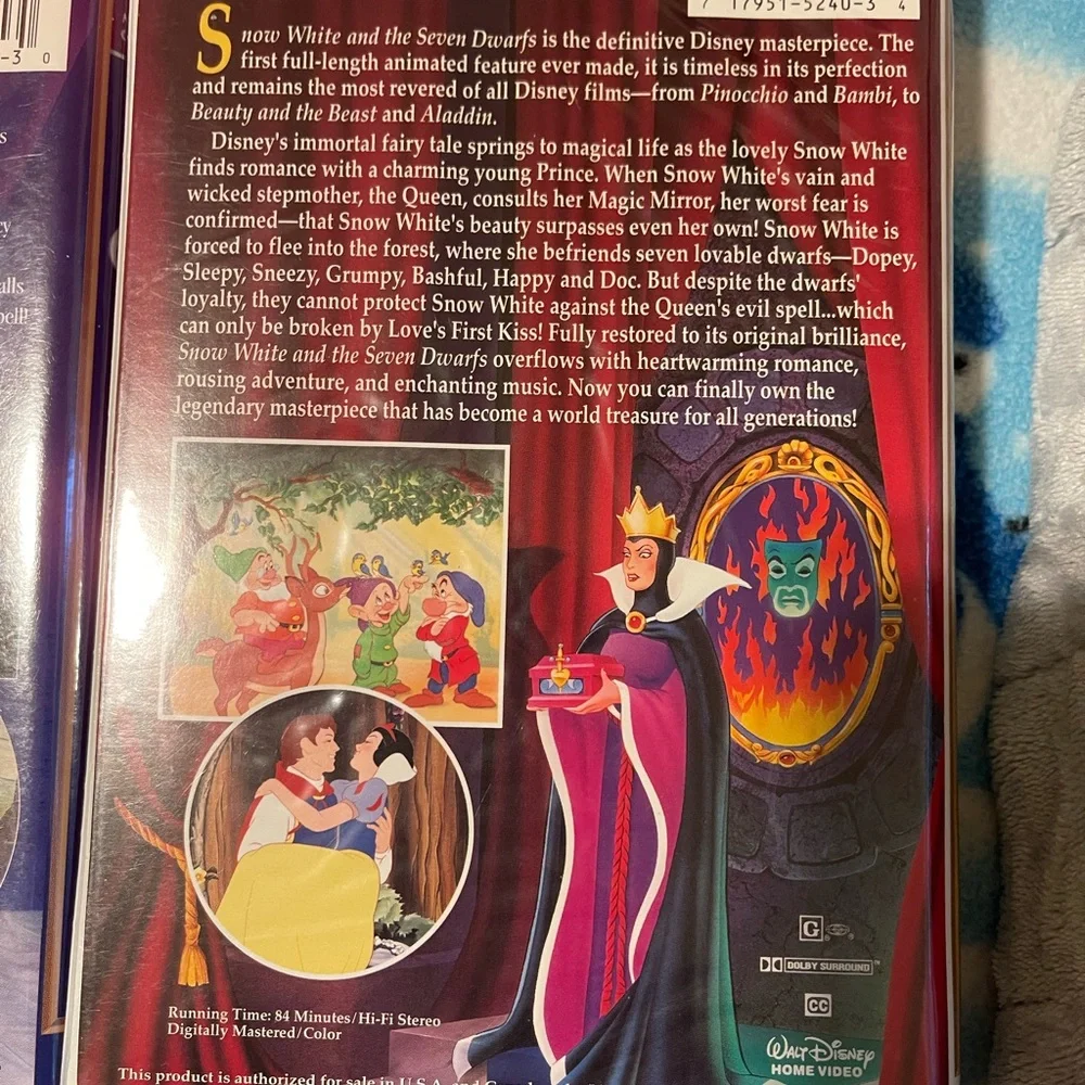 Snow White and the seven dwarfs VHS tape plus Cinderella Lot of 2